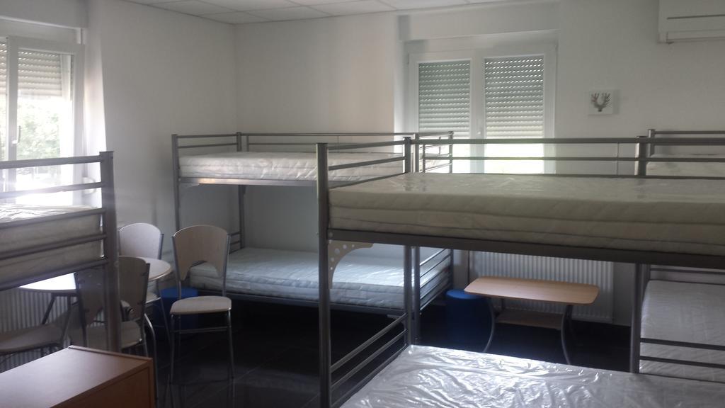 מריבור Monaco Rooms חדר תמונה