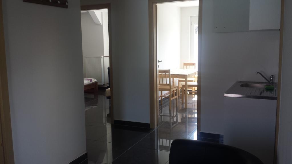 מריבור Monaco Rooms מראה חיצוני תמונה
