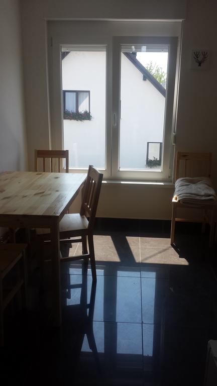 מריבור Monaco Rooms חדר תמונה