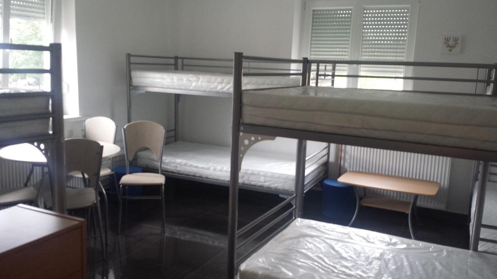 מריבור Monaco Rooms חדר תמונה